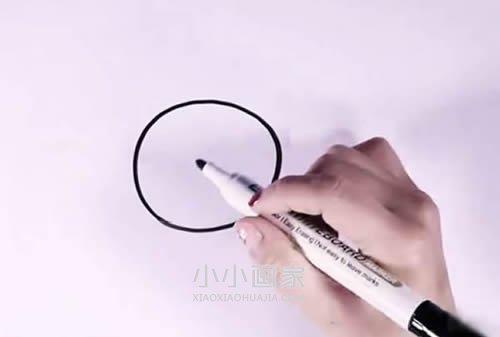 采蜜的蜜蜂简笔画画法图片步骤步骤2