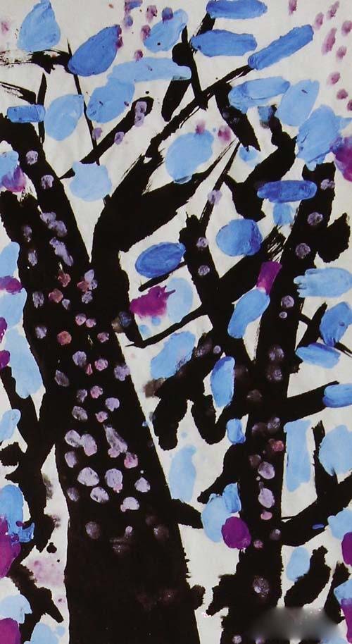 绘本故事冬天儿童教师范画优秀作品图片:傲雪梅花树