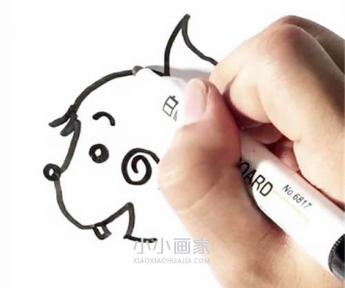 手拿榛子的松鼠简笔画画法图片步骤步骤4